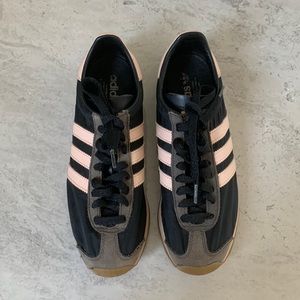 Adidas black/pink Sneaker
